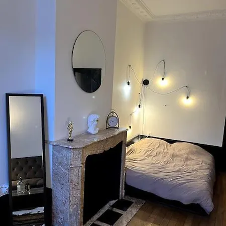 Beau Studio Place Stanislas Apartment